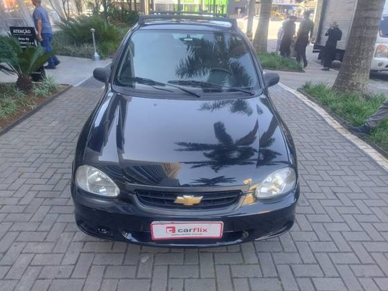 CHEVROLET CLASSIC 1.0 MPFI LIFE 8V FLEX 4P MANUAL CHEVROLET CLASSIC 1.0 MPFI LIFE 8V FLEX 4P MANUAL